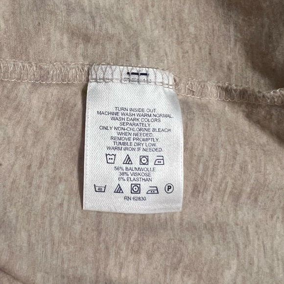 Lands End beige long sleeve tee - Picture 5 of 5